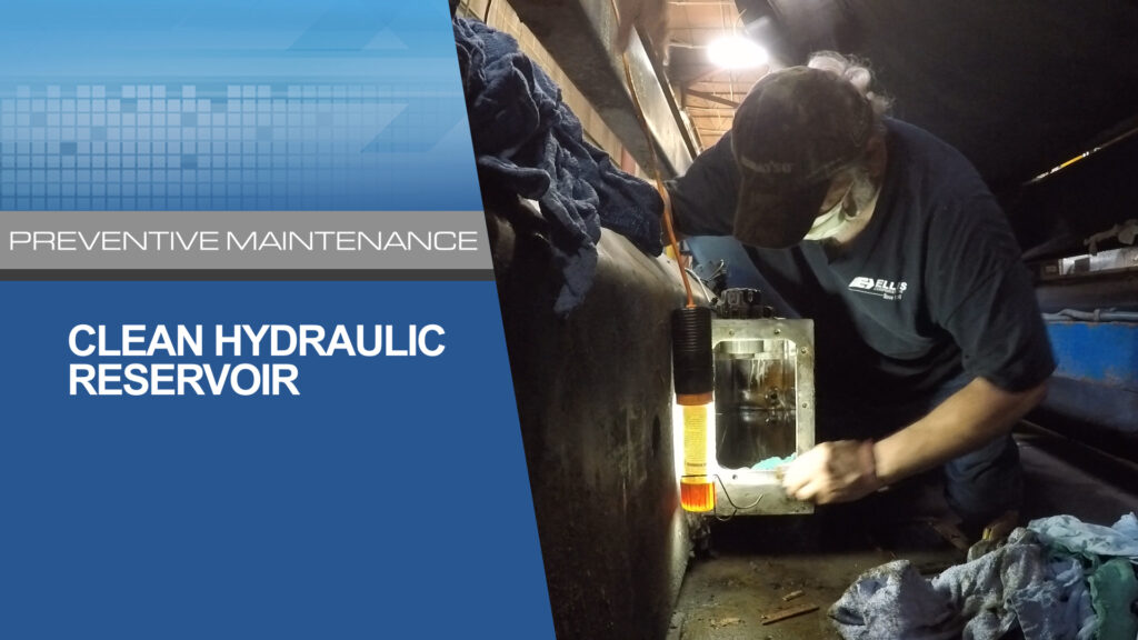 Sideloader Washer Extractor Clean Hydraulic Reservoir
